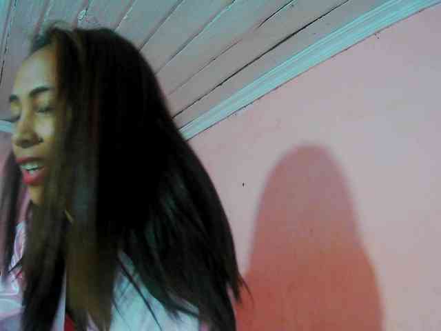 Reinewallashy3 webcam