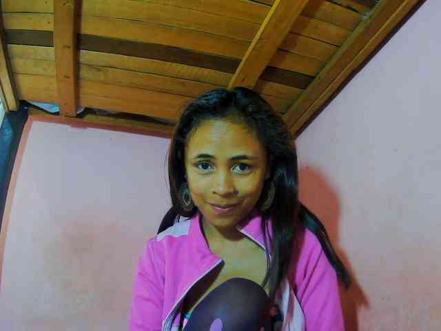 Reinewallashy3 webcam