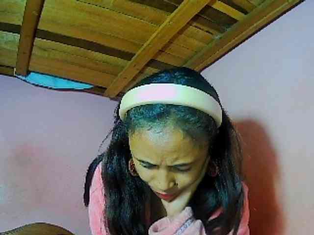 Reinewallashy3 webcam