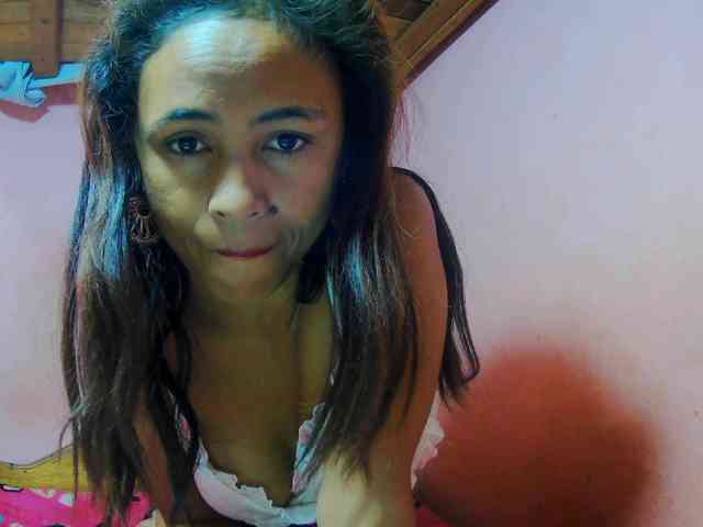 Reinewallashy3 webcam