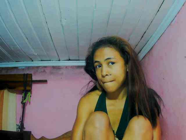 Reinewallashy3 webcam