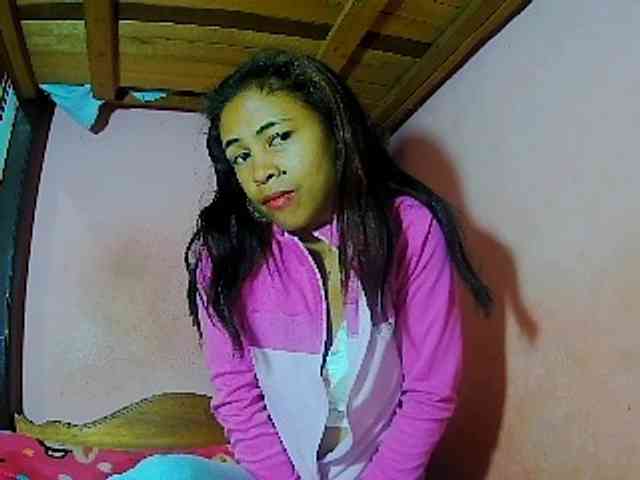 Reinewallashy3 webcam