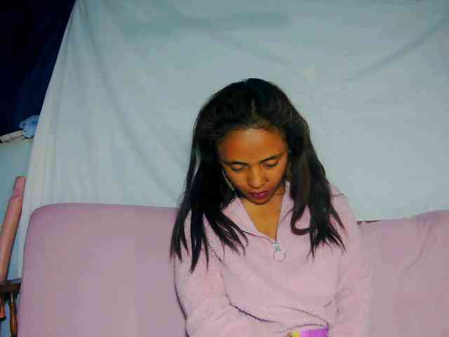 Reinewallashy3 webcam