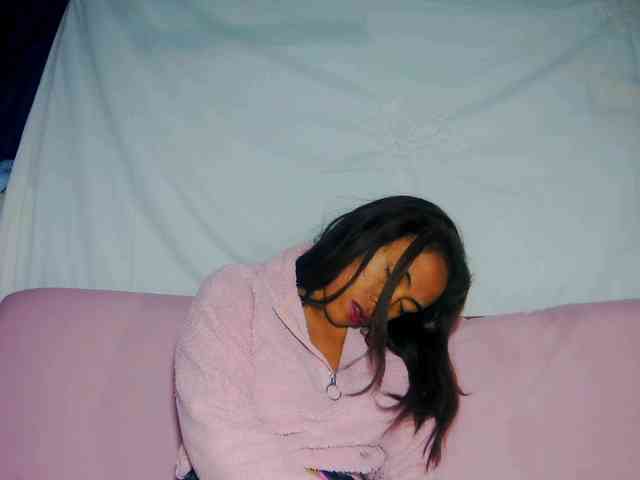 Reinewallashy3 webcam