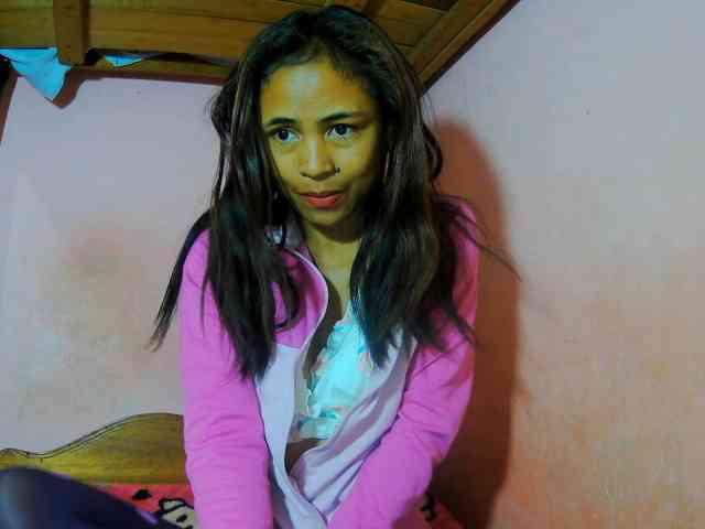 Roxanne03