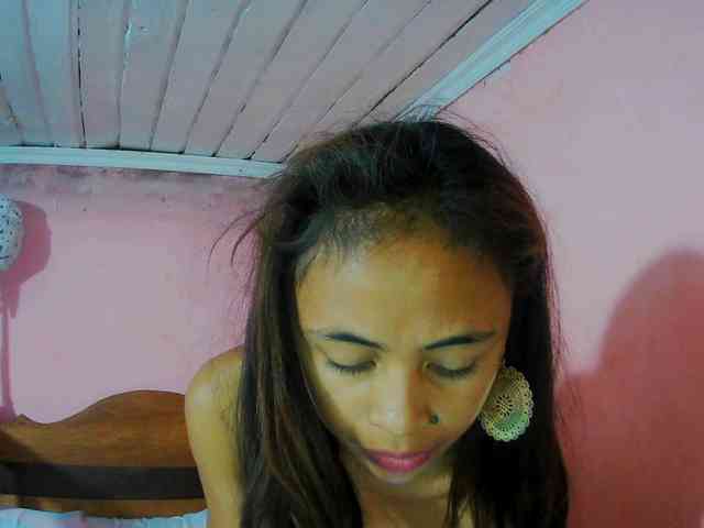 Reinewallashy3 webcam