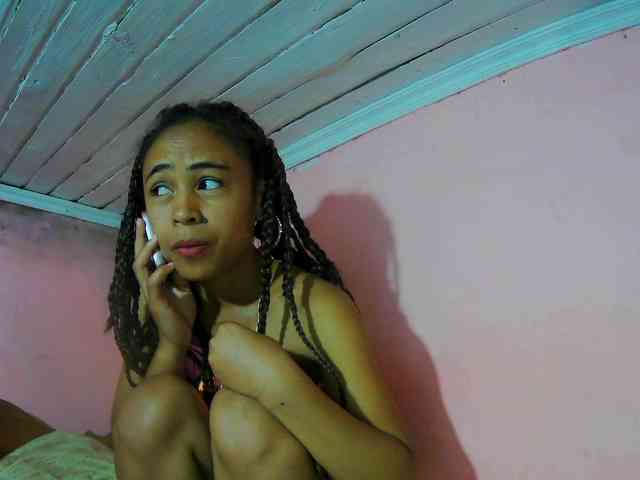 Reinewallashy3 webcam