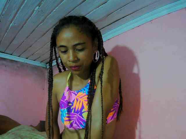 Reinewallashy3 webcam