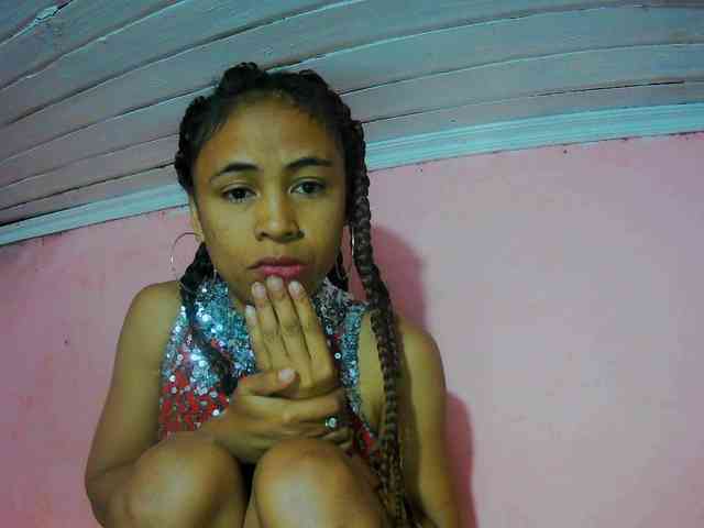 Reinewallashy3 webcam