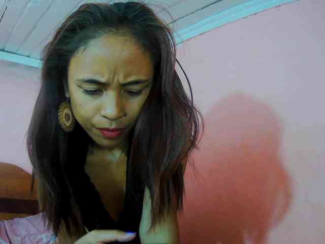 Reinewallashy3 webcam