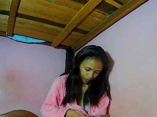 Reinewallashy3 webcam
