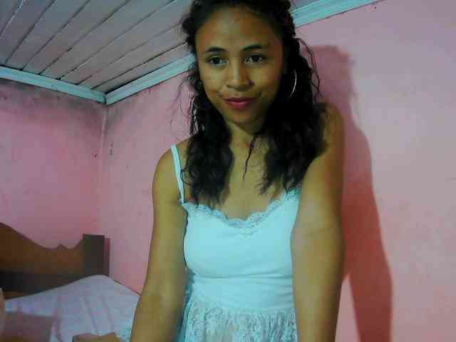 Reinewallashy3 webcam