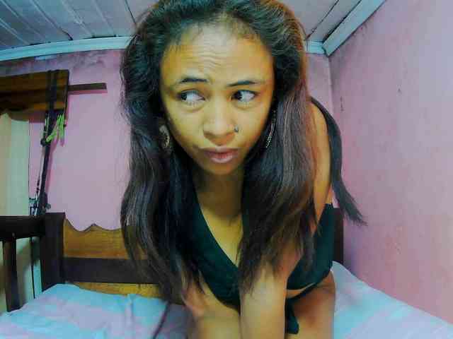 Reinewallashy3 webcam