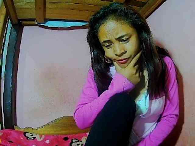 Reinewallashy3 webcam