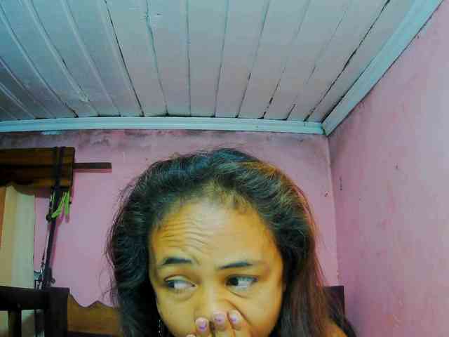 Reinewallashy3 webcam