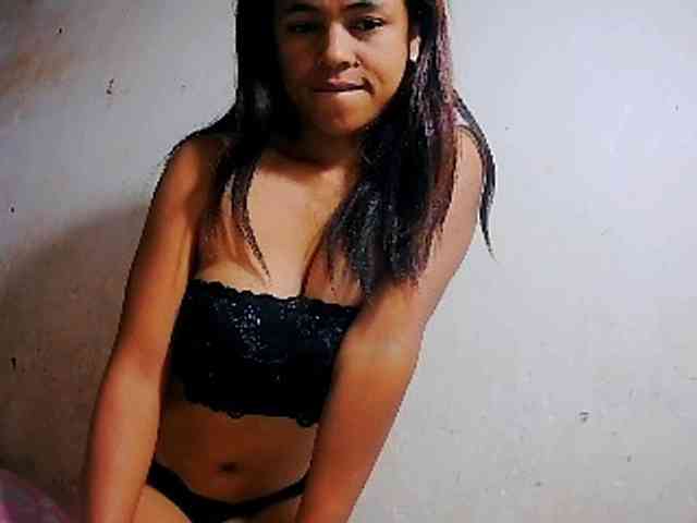 Reinewallashy3 webcam