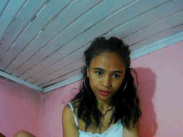 Reinewallashy3 webcam