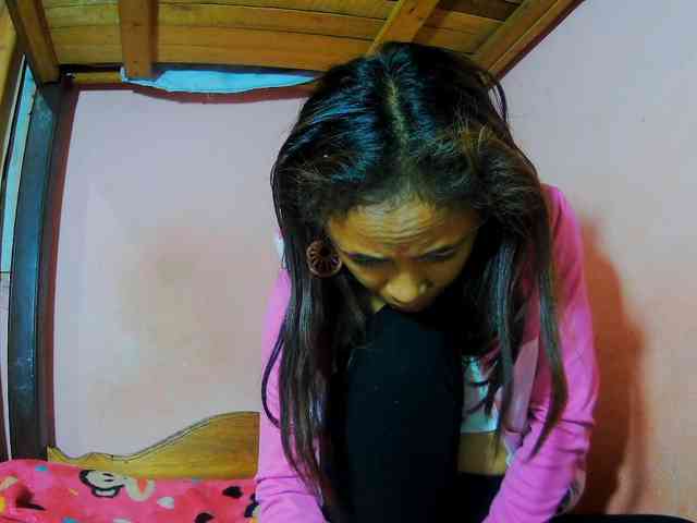 Reinewallashy3 webcam