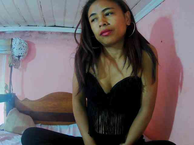 Reinewallashy3 webcam