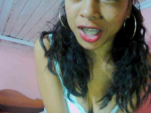 Reinewallashy3 webcam