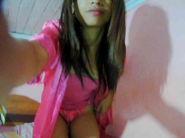 Reinewallashy3 webcam