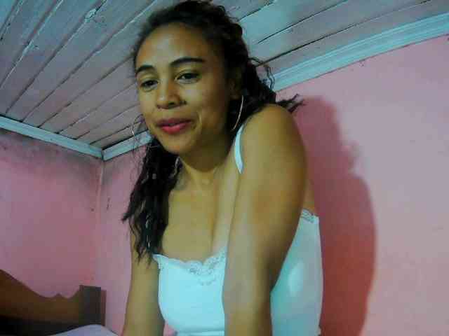 Reinewallashy3 webcam