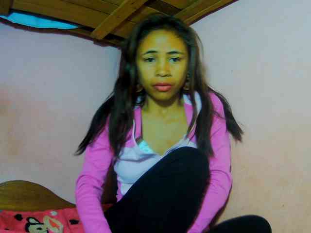 Reinewallashy3 webcam