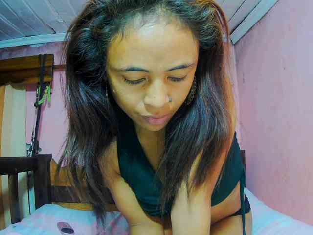 Reinewallashy3 webcam