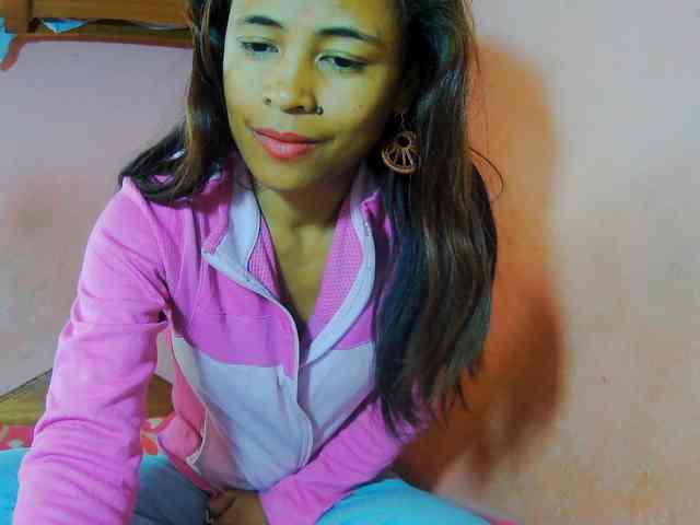Reinewallashy3 webcam