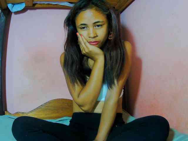 Reinewallashy3 webcam