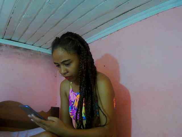 Reinewallashy3 webcam