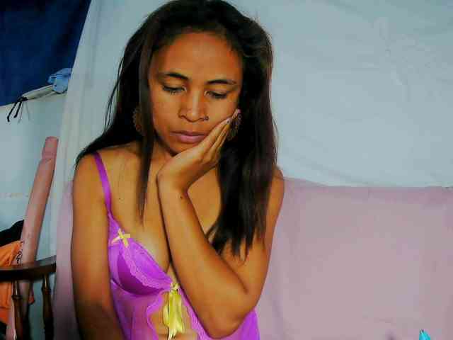 Reinewallashy3 webcam