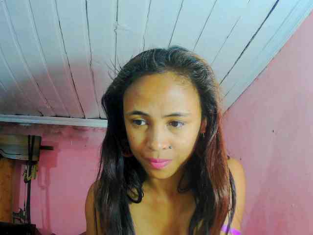 Reinewallashy3 webcam