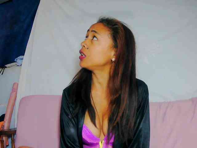 Reinewallashy3 webcam