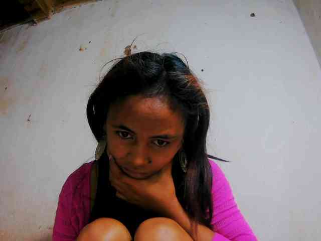 Reinewallashy3 webcam