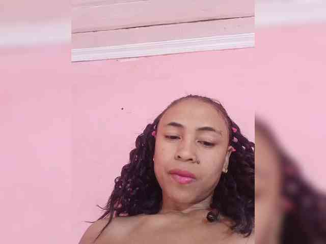 Reinewallashy3 webcam