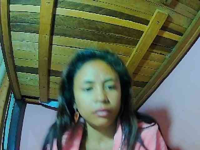 Reinewallashy3 webcam