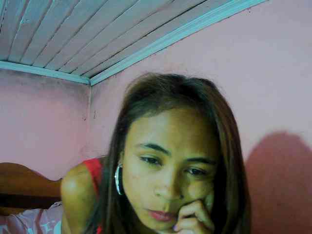 Reinewallashy3 webcam