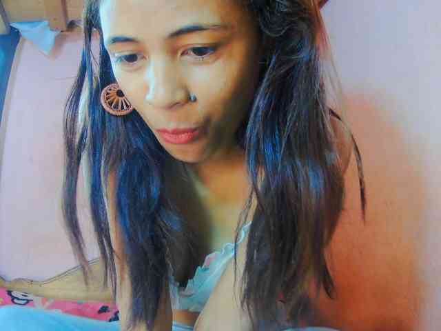 Reinewallashy3 webcam