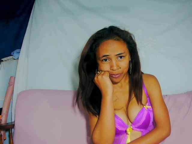 Reinewallashy3 webcam