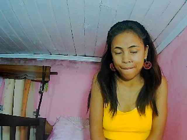 Reinewallashy3 webcam