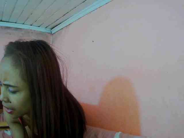 Reinewallashy3 webcam