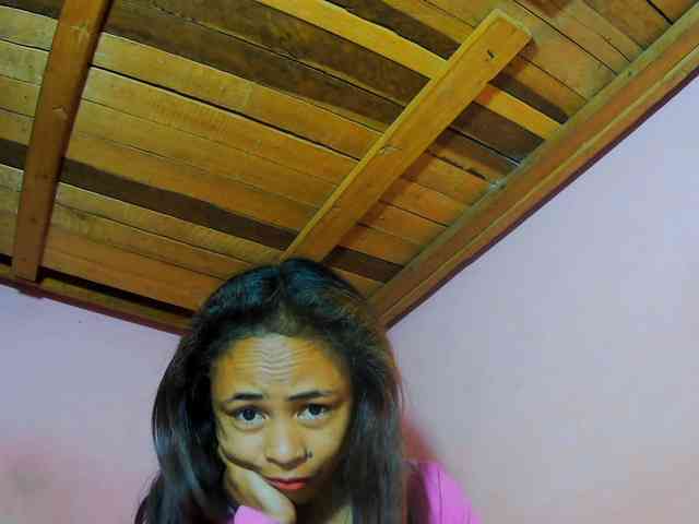 Reinewallashy3 webcam