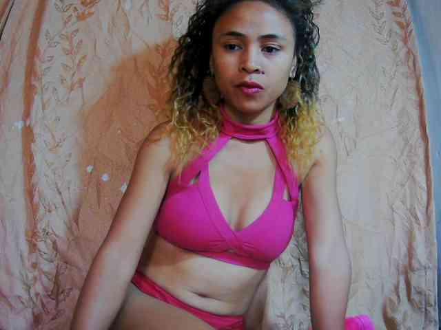 Reinewallashy3 webcam