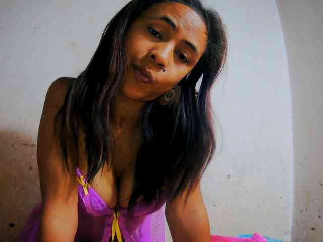 Reinewallashy3 webcam
