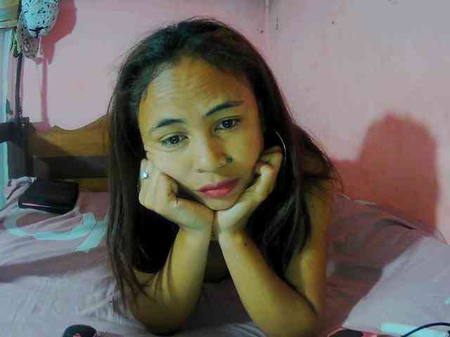 Reinewallashy3 webcam