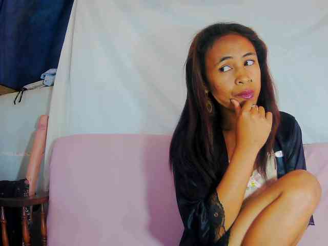 Reinewallashy3 webcam