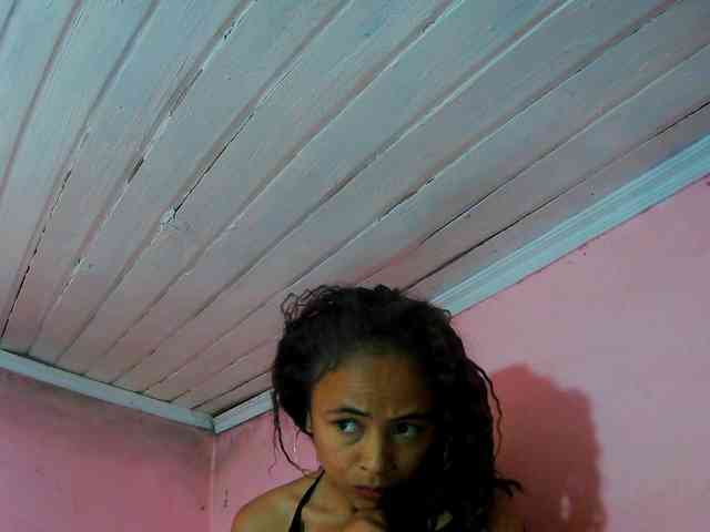 Reinewallashy3 webcam