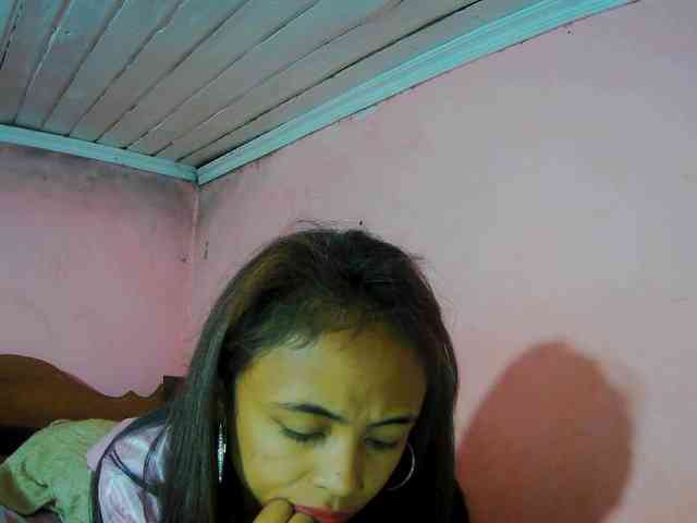 Reinewallashy3 webcam