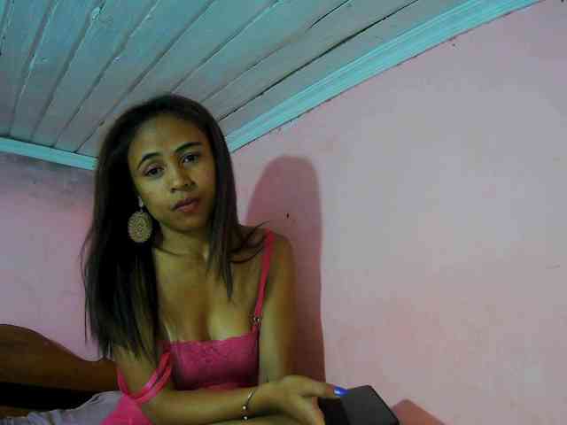 Reinewallashy3 webcam